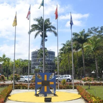 Uesc celebra 33 anos de estadualização com sessão solene do Consu