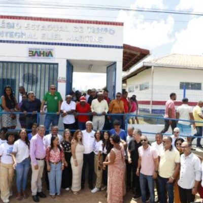 Governo do Estado entrega Colégio de Tempo Integral em Ouriçangas e autoriza novas obras na unidade
