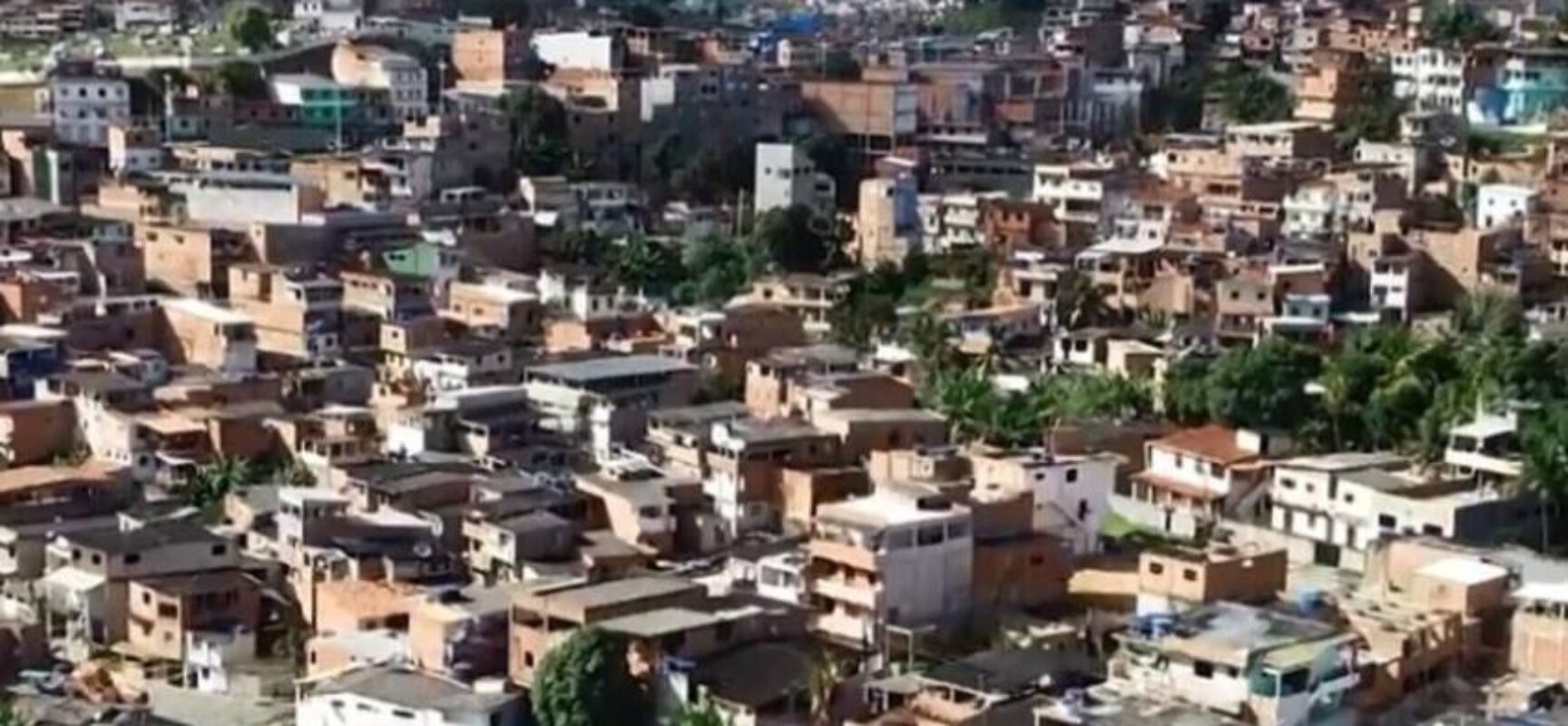 Senado aprova recursos para regularizar favelas e áreas de invasão