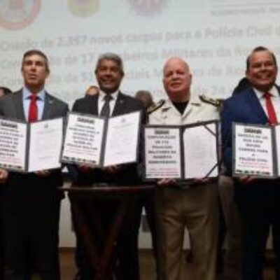 Governo da Bahia autoriza concursos públicos e cria mais de 2,3 mil cargos