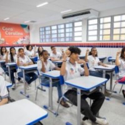 SEC publica portaria que reformula currículo do Ensino Médio na Bahia
