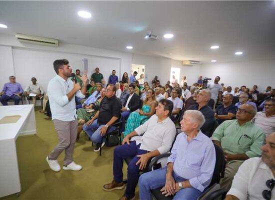 Prefeito Valderico Junior participa de fórum sobre melhorias para o Aeroporto Jorge Amado