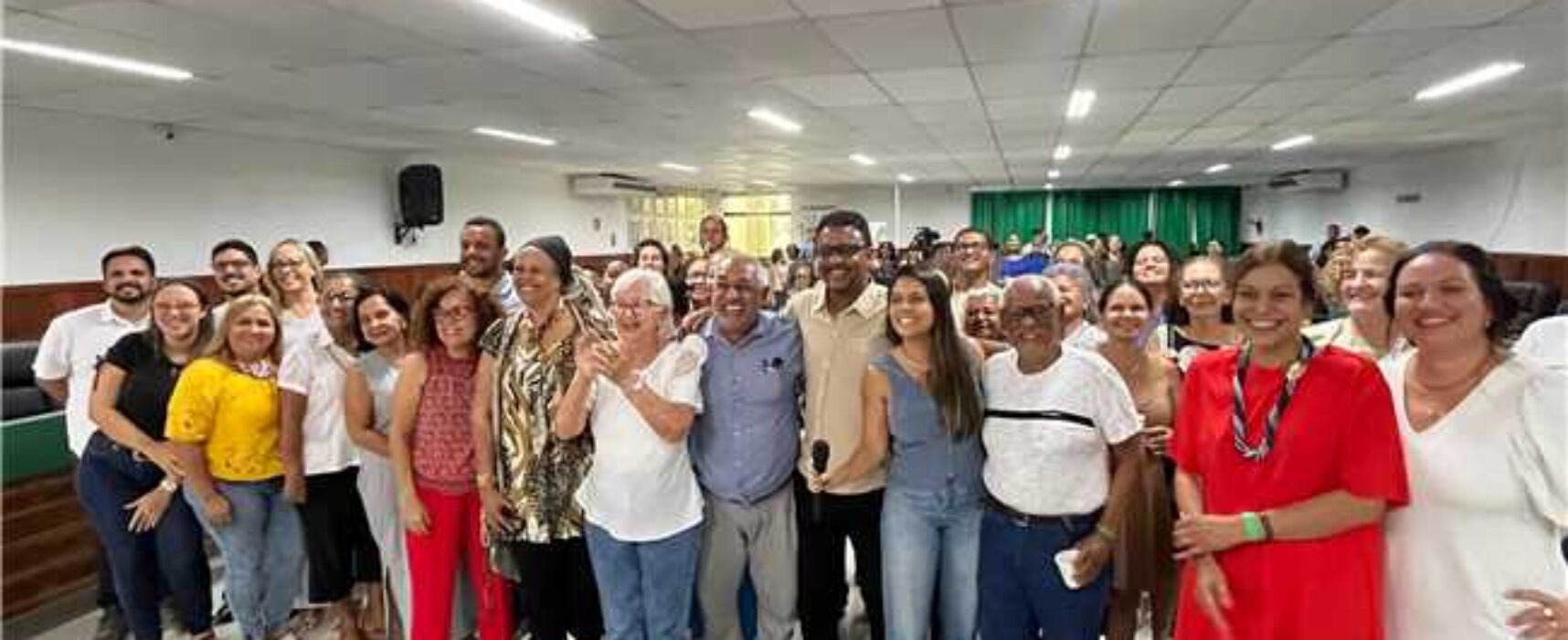 Câmara de Vereadores de Ilhéus promove palestra sobre autismo e reforça compromisso com a inclusão.