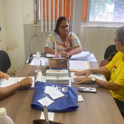 Secretária de Saúde de Ilhéus se reúne com a ONG Planeta dos Bichos