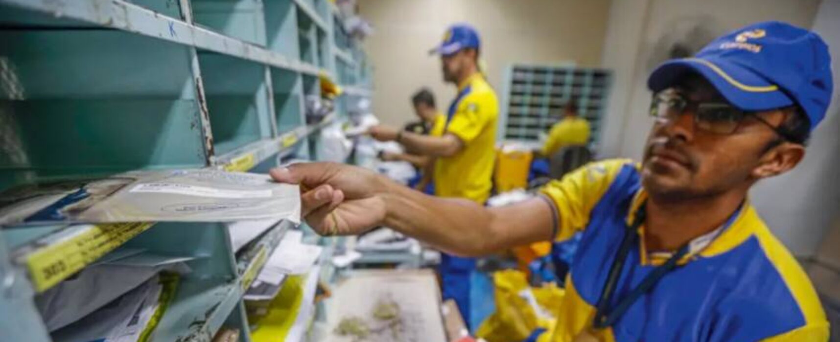 Correios atribui déficit de R$ 3,2 bilhões ao “sucateamento” da estatal para privatização