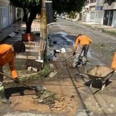 Prefeitura de Ilhéus realiza ação de reforma e limpeza dos bueiros da cidade