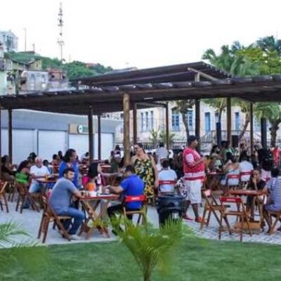 Prefeitura de Ilhéus promove ordenamento de quiosques e trailers na Avenida Soares Lopes