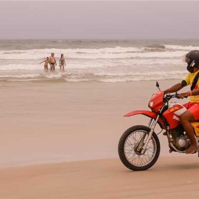 Prefeitura de Ilhéus convida salva-vidas para palestra sobre prevenção e resposta a afogamentos