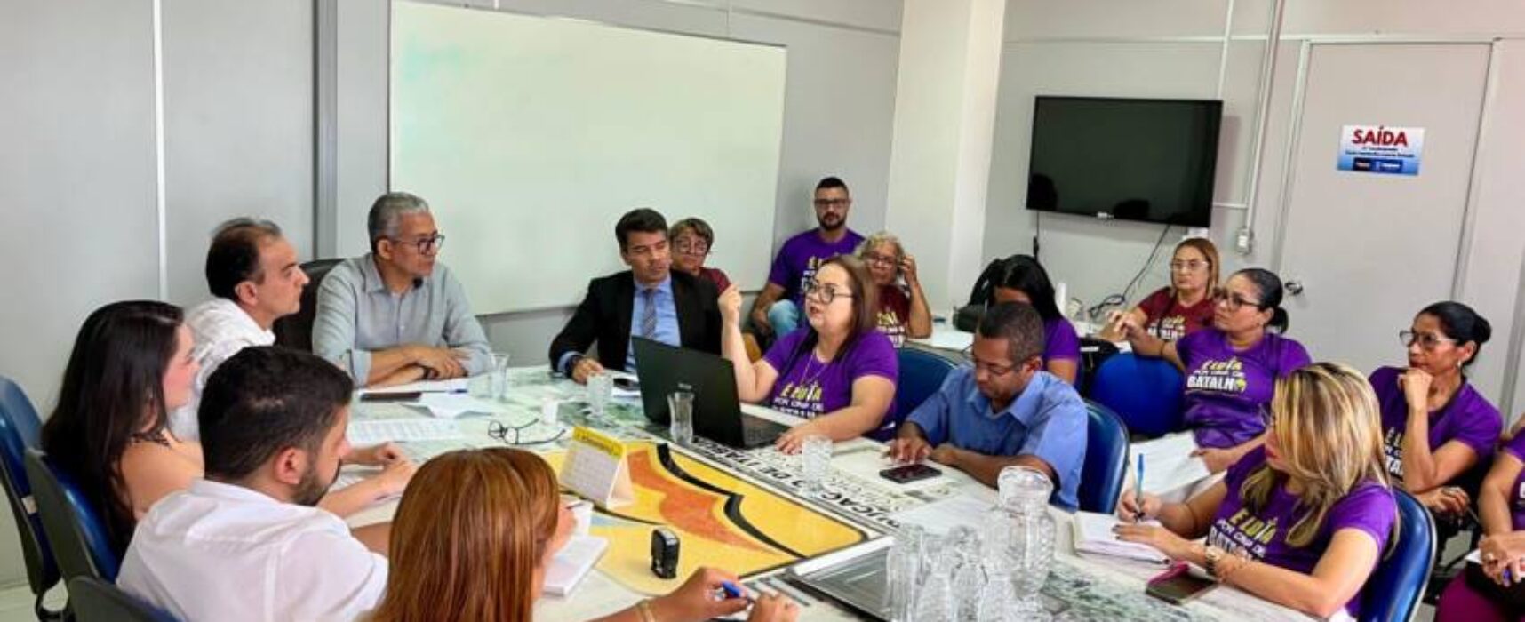 Prefeito Augusto Castro sanciona Lei Municipal que concede 6,27% Piso Nacional do Magistério
