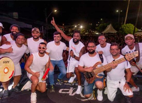 Carnaval de Ilhéus 2025 começa com muita animação no Pontal