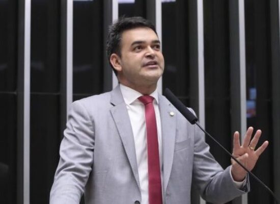 Projeto estabelece exigência de maioria absoluta de votos para alteração da convenção de condomínio   Fonte: Agência Câmara de Notícias