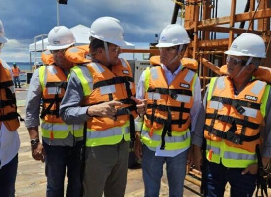 Deputados visitam canteiro de obras da futura ponte Salvador-Itaparica