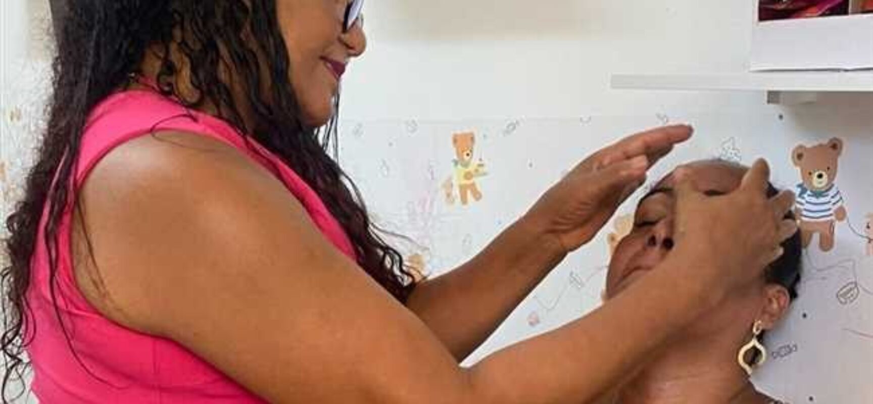 UBS Esperança realiza ação especial para homenagear mulheres