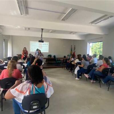 Capacitação em Ilhéus reúne profissionais de saúde para enfrentamento da sífilis congênita