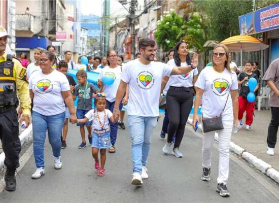 Prefeito Valderico Junior participa de atividades sobre a conscientização do autismo