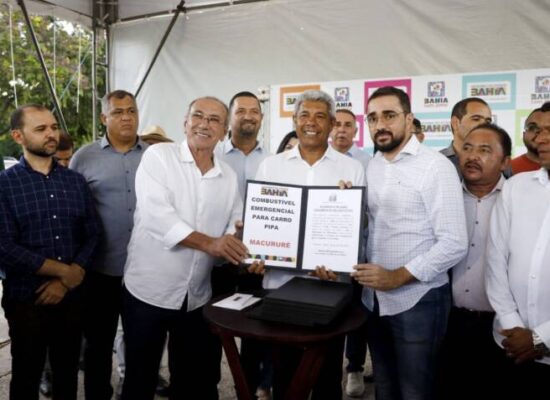 Estado reforça enfrentamento à seca com entrega de equipamentos e investimento emergencial