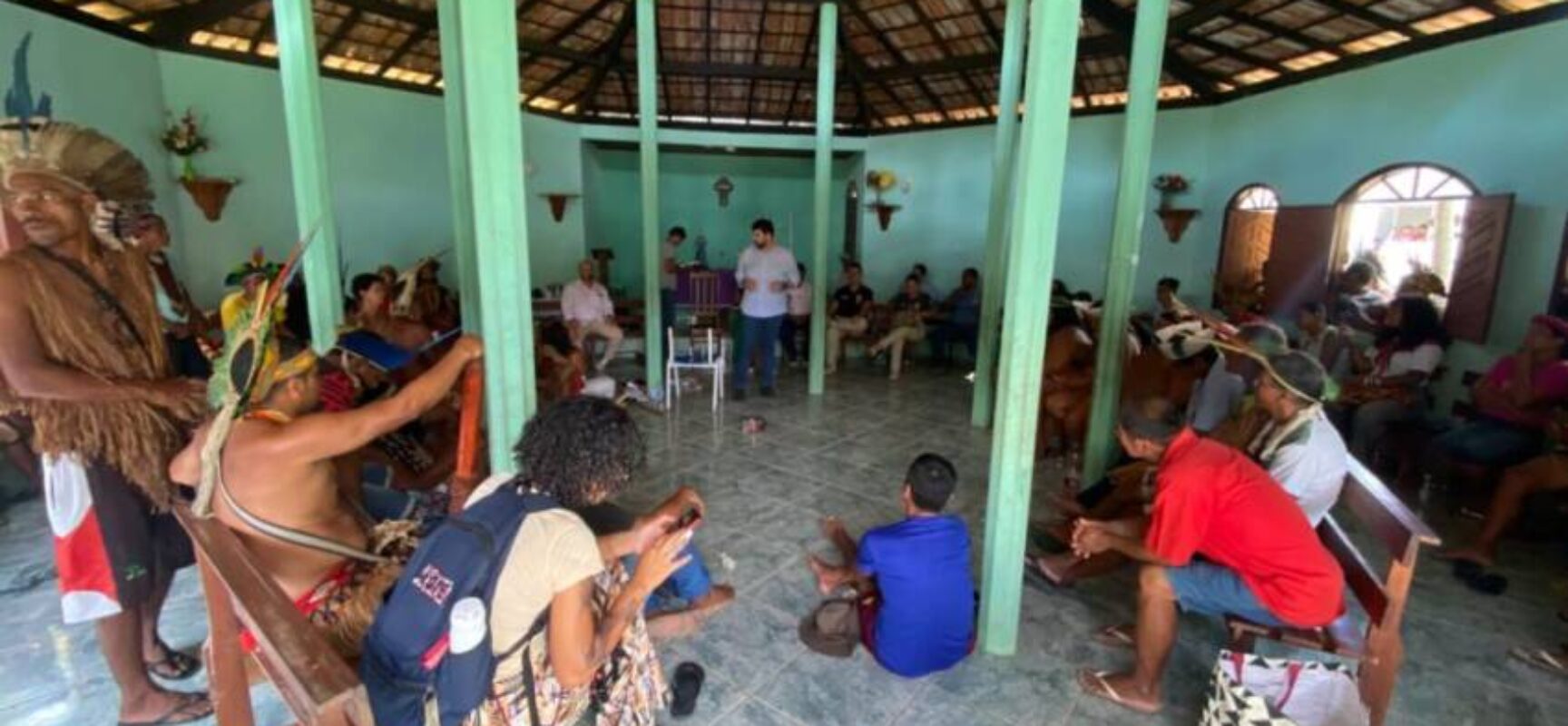 Comitiva do Governo da Bahia acolhe pleitos dos indígenas do extremo sul