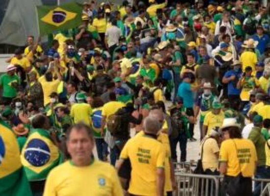 Zanin nega prisão domiciliar para presos do 8/1 que não foram julgados Zanin nega prisão domiciliar para presos do 8/1 que não foram julgados