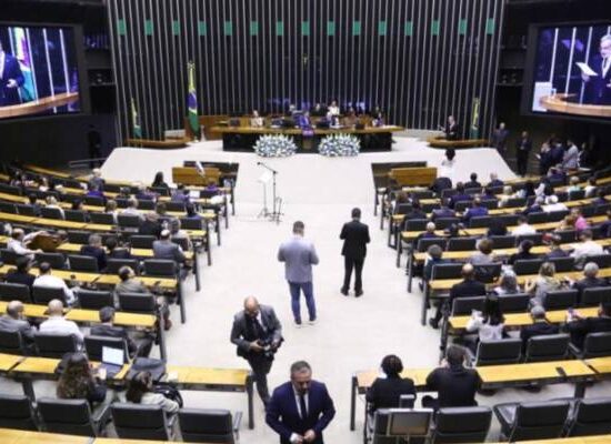 Confira quais estados poderão aumentar bancadas na Câmara dos Deputados
