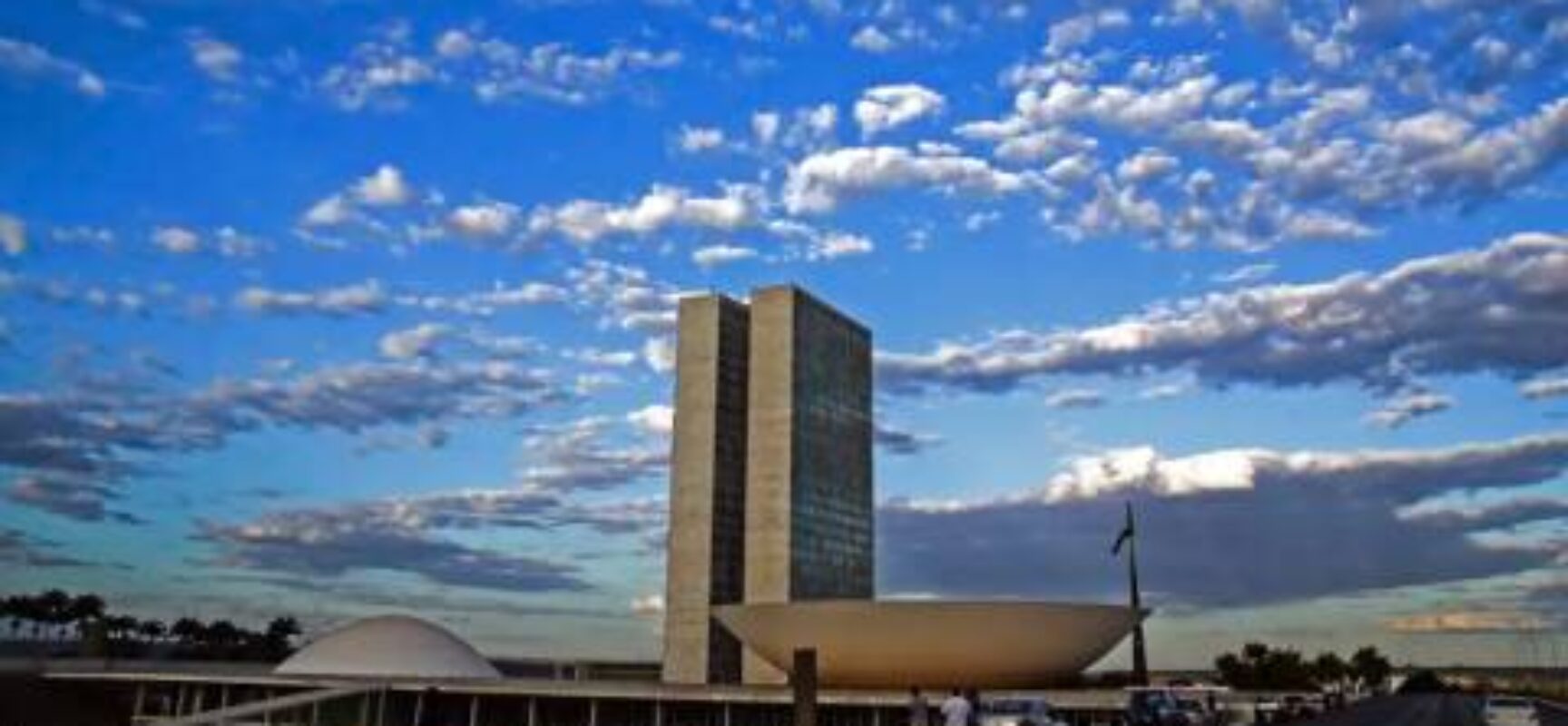 Pedido de CPI do INSS será lido dia 17 de junho no Congresso