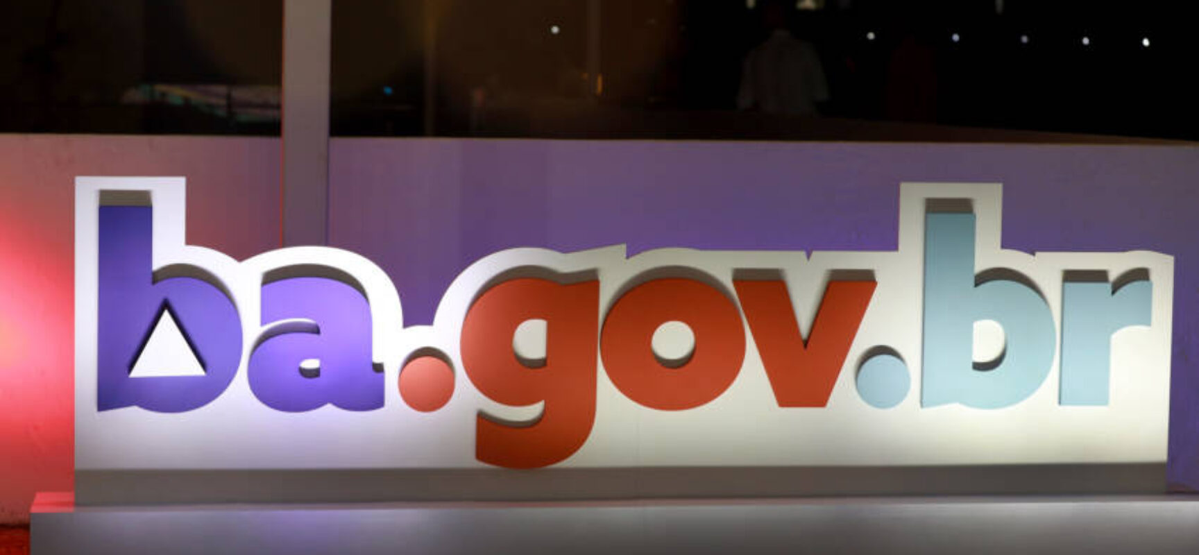 Programa vai destinar U$ 8 milhões em 2025 para avanço da transformação digital no Estado