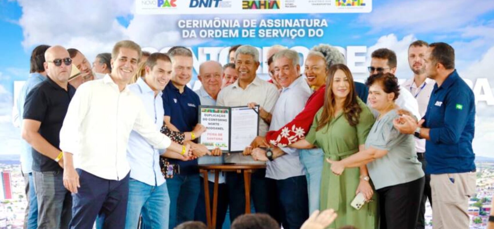 Em evento com Jerônimo Rodrigues, ministro Renan Filho autoriza início das obras de duplicação do contorno norte e leste de Feira de Santana