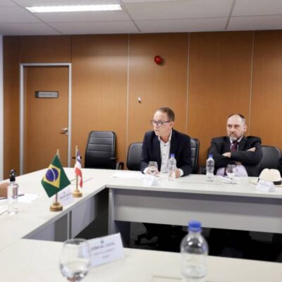 Governador se reúne com prefeito de Cairu e discute melhorias para o município