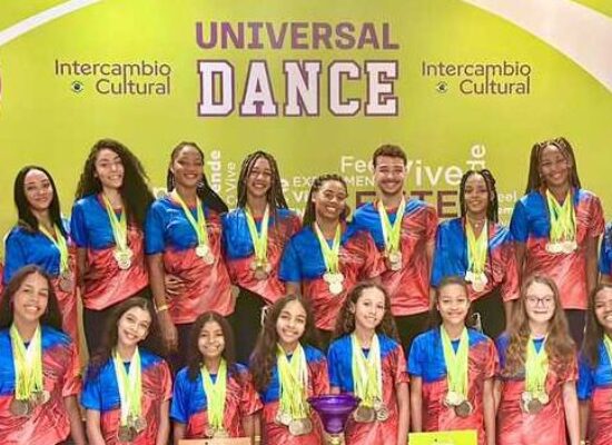 Escola de dança de Ilhéus é destaque em Florianópolis e garante vaga para torneios internacionais
