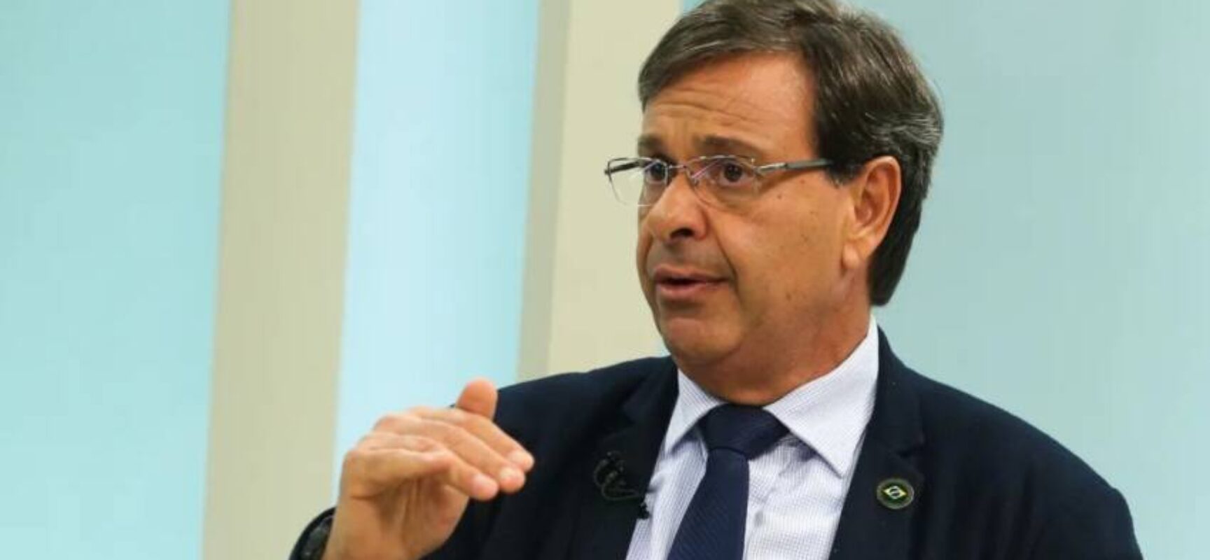 Ex-ministro esteve com Bolsonaro horas antes de ser preso pela PF