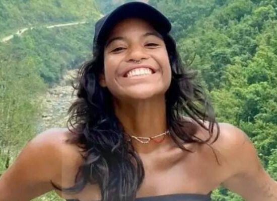 Romário protocola projeto para repatriação de brasileiros mortos no exterior após a morte de Juliana Marins Romário protocola projeto para repatriação de brasileiros mortos no exterior após a morte de Juliana Marins