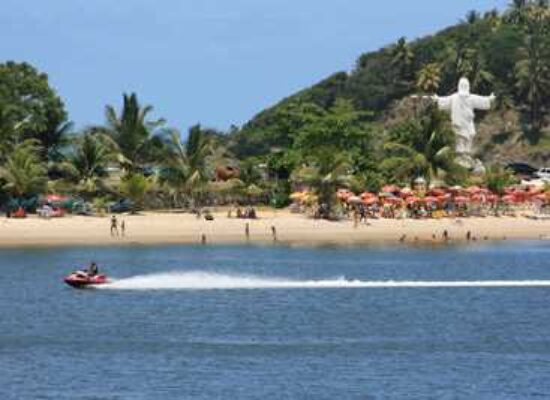 Prefeitura de Ilhéus orienta banhistas para um banho mais seguro nas praias