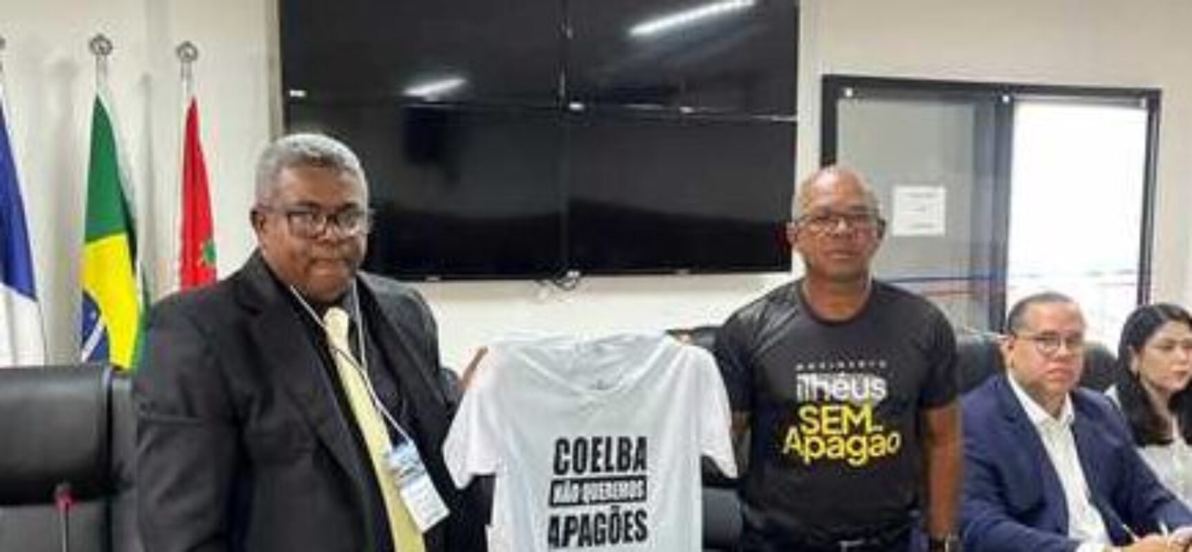 Audiência Pública na Câmara de Vereadores expõe reclamações da população contra a Coelba.