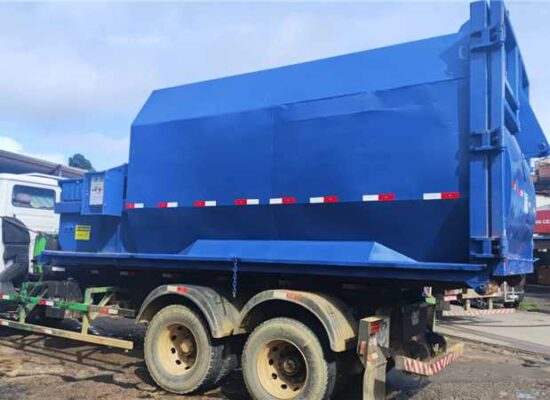 Prefeitura de Ilhéus reforça limpeza urbana com instalação de caixa compactadora de lixo