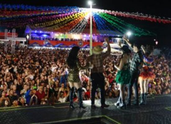 Jerônimo acompanha o São João de Livramento de Nossa Senhora