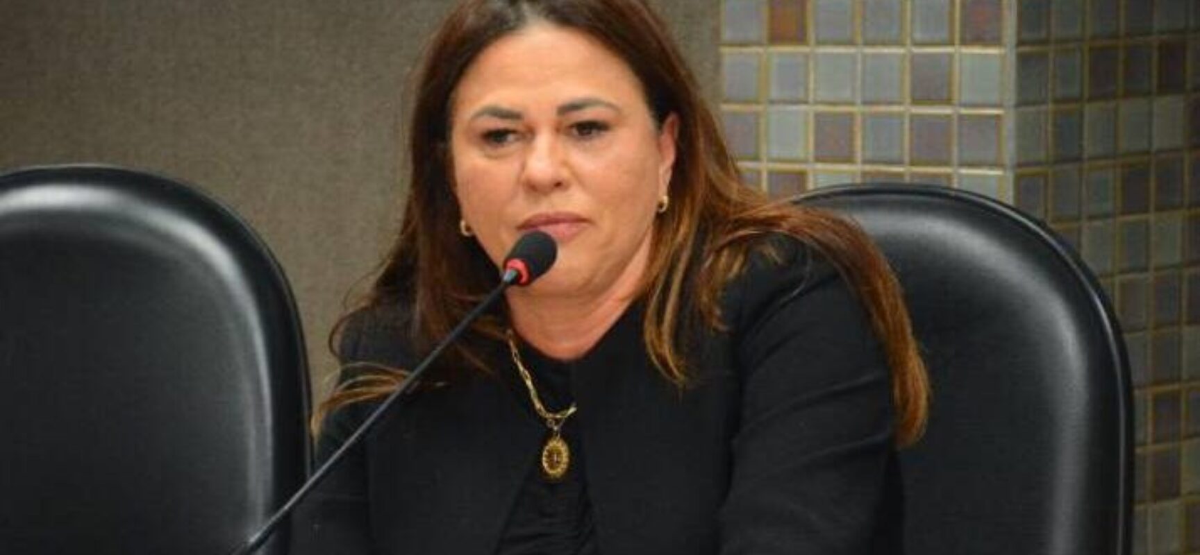 Deputada Soane Galvão quer proibir entregas anônimas para aumentar segurança