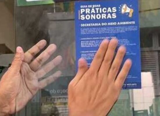 Prefeitura de Ilhéus realiza ação educativa contra poluição sonora no centro da cidade