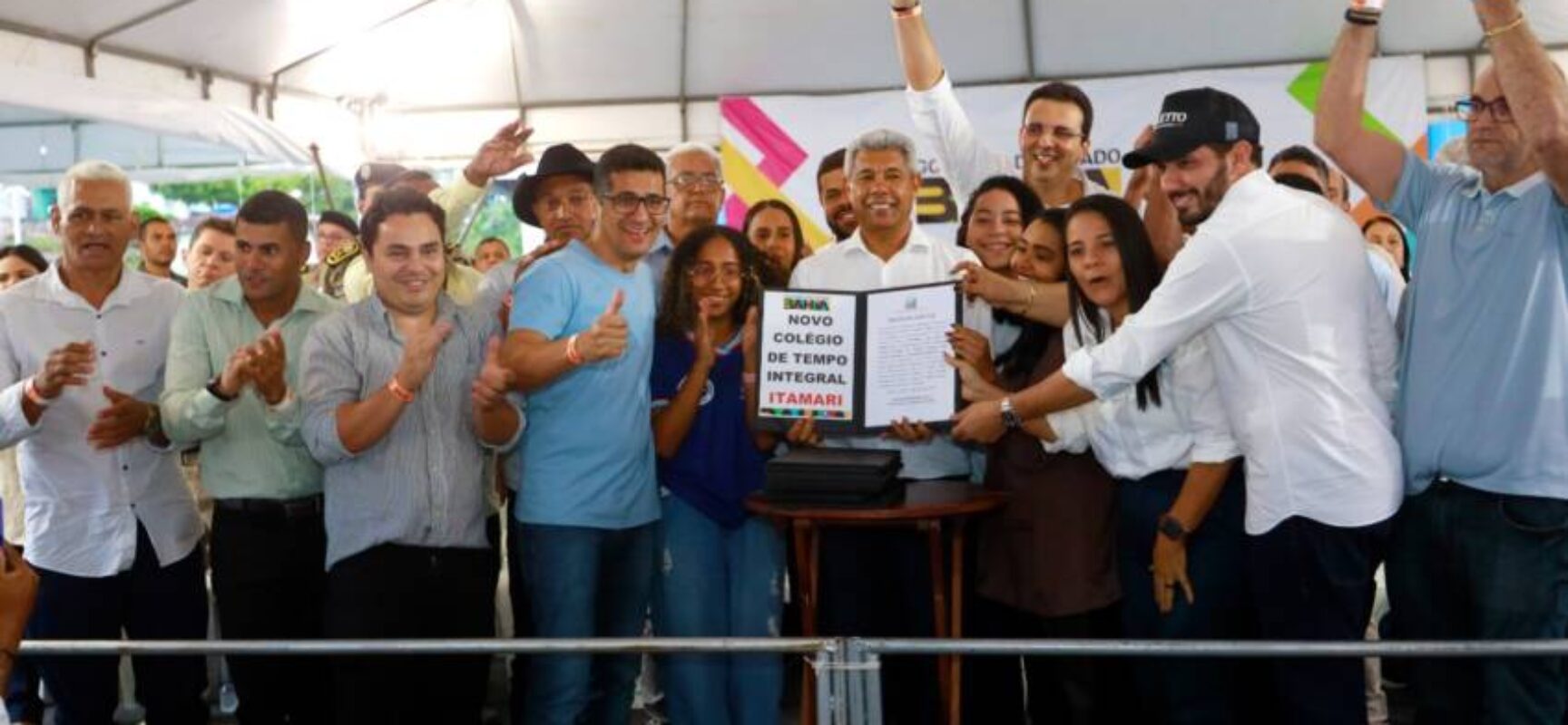 Governador autoriza nova sede de escola em tempo integral e entrega unidade integrada de segurança em Itamari
