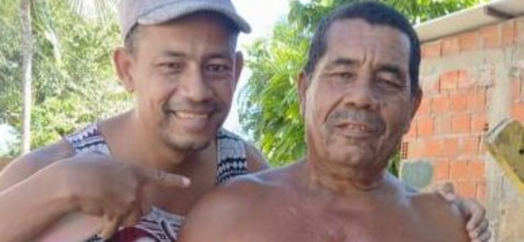 VALDINALDO PORTUGAL (papai de Edinei), fazendo aniversário hoje. Parabéns!