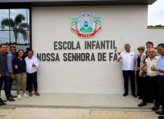 Em Itagi, governador anuncia a construção de escola de tempo integral e entrega equipamentos de saúde