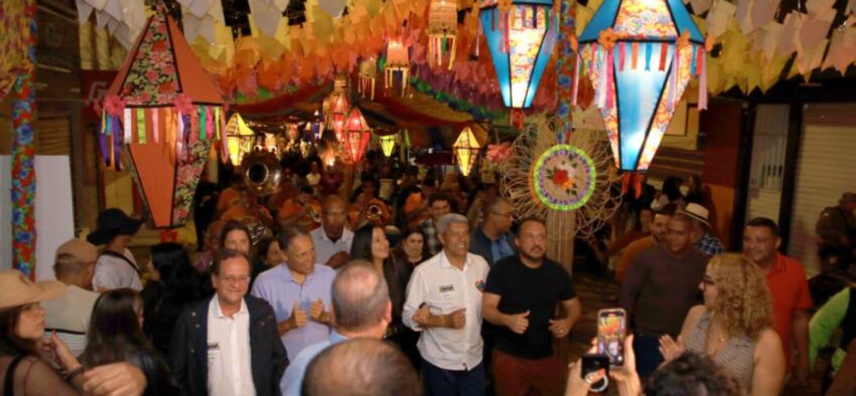 Governador participa da abertura dos festejos juninos de Ibicuí