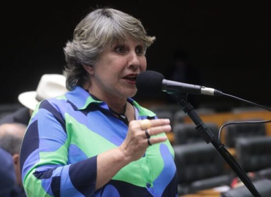 Comissão aprova projeto que flexibiliza acesso a informações de agentes políticos