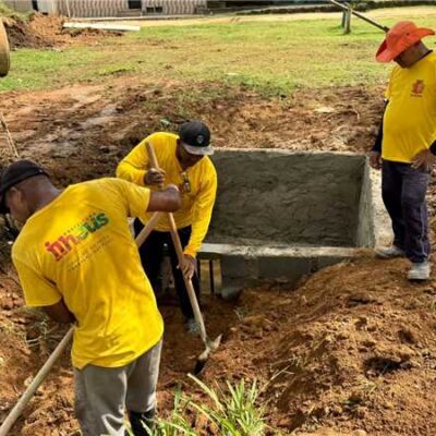 Prefeitura de Ilhéus realiza obra de drenagem no Loteamento Parque das Mangueiras