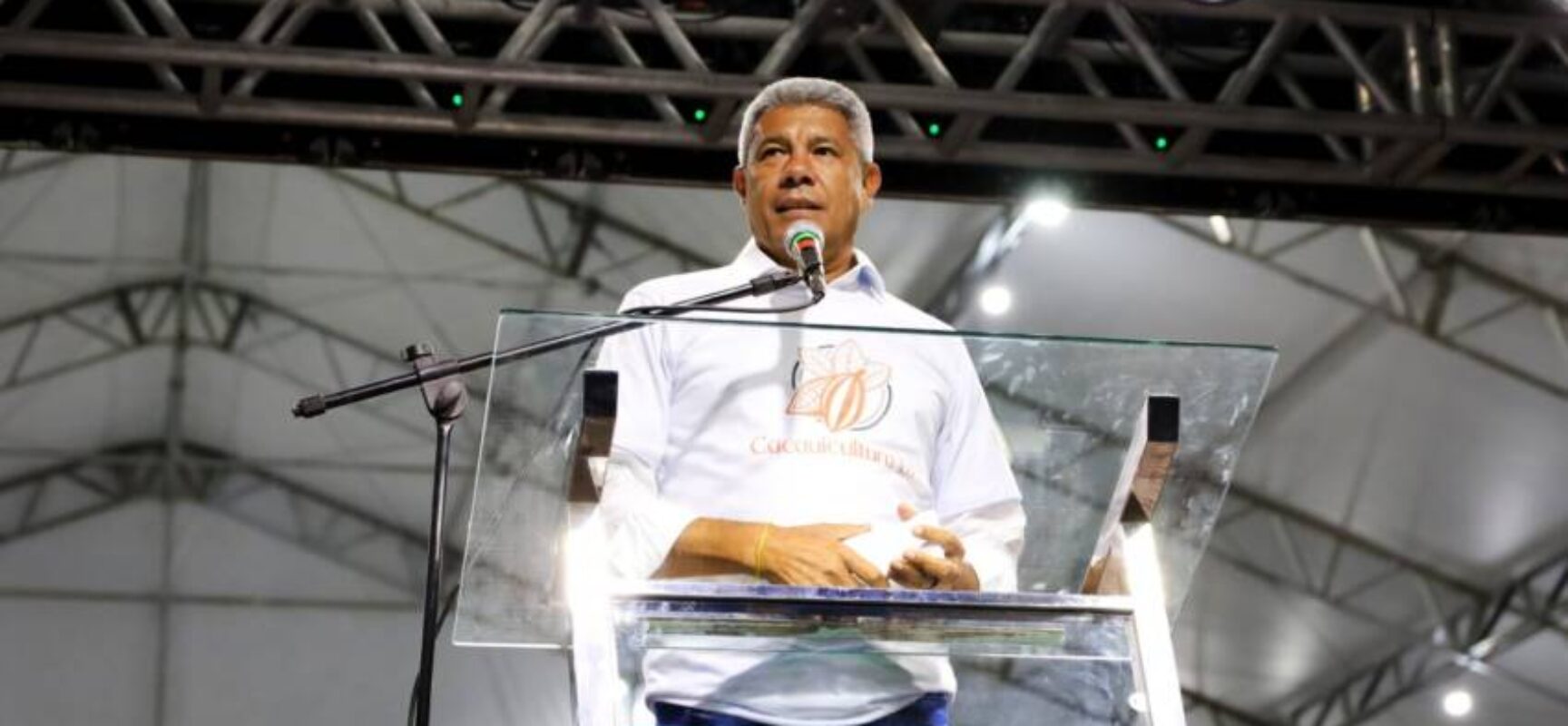 Jerônimo discute com FIEB impactos da taxação dos EUA a produtos baianos