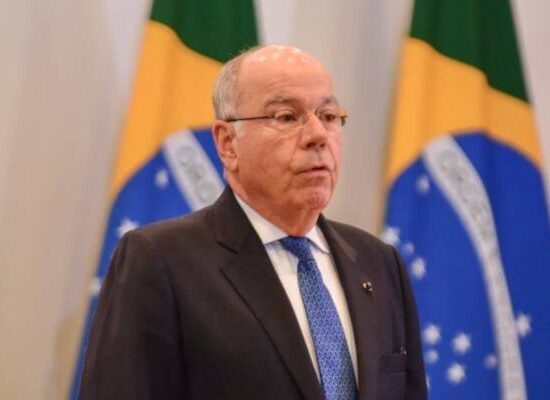 Comentário da Otan sobre sanções ao Brasil é descabido, diz Vieira