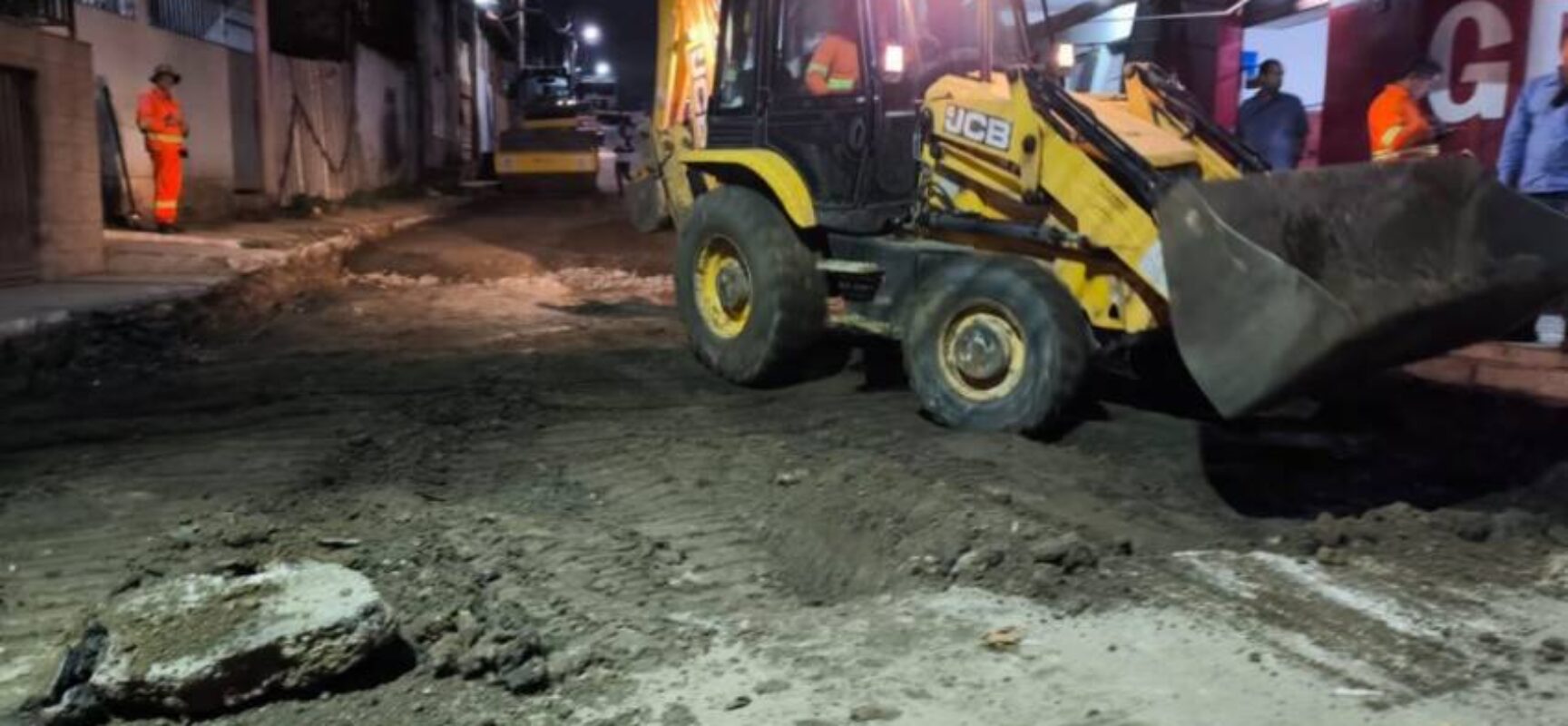 Prefeitura de Itabuna recupera a pavimentação da Praça Adami e de um trecho da Rua Floriano Peixoto
