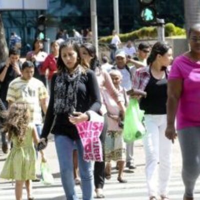 IBGE: taxa de desemprego cai para 5,8%, a menor já registrada