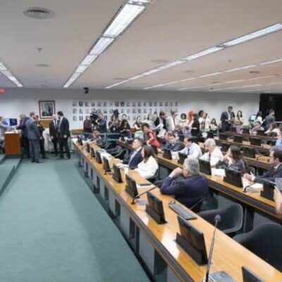CCJ da Câmara aprova PEC da Segurança Pública com mudanças no texto original