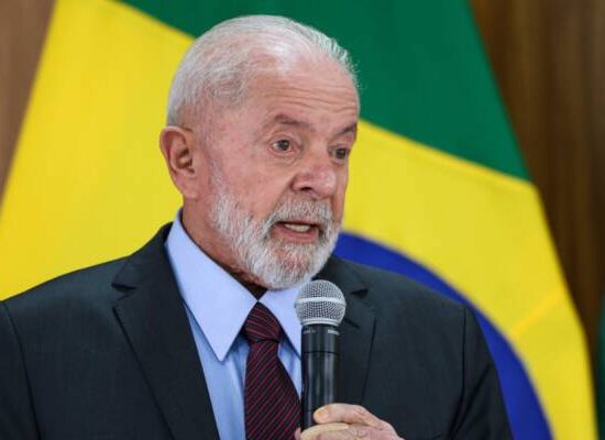 Lula sanciona lei que cria programa de incentivo à exportação para micro e pequenas empresas