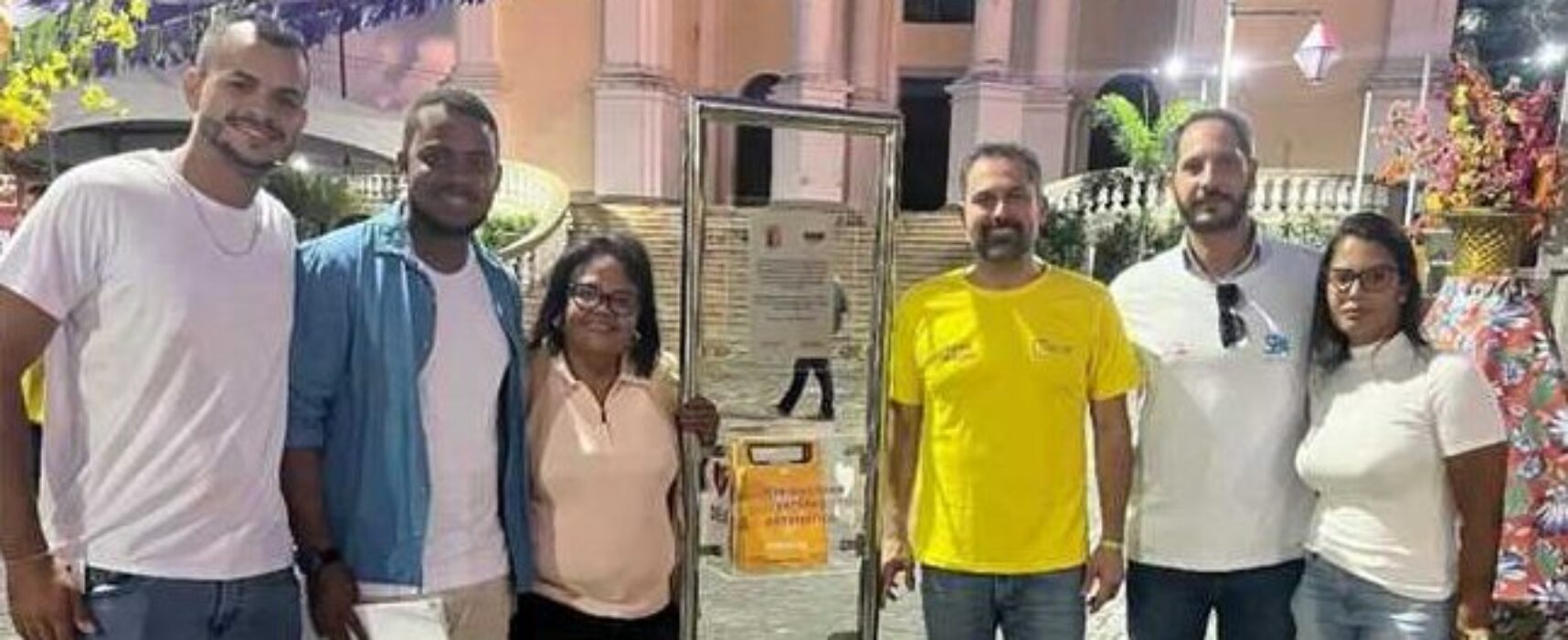 Ilhéus recebe desfibrilador público e capacita população para salvar vidas