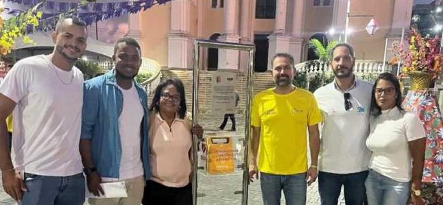 Ilhéus recebe desfibrilador público e capacita população para salvar vidas